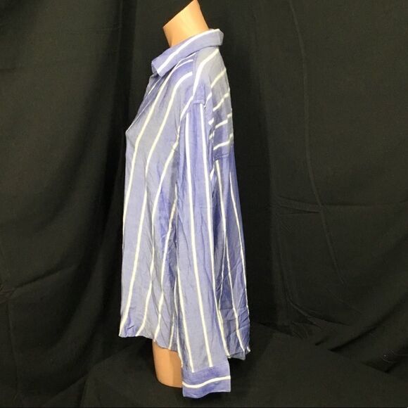 Rails Rosanna V Neck Shirt C4 - Picture 2 of 7